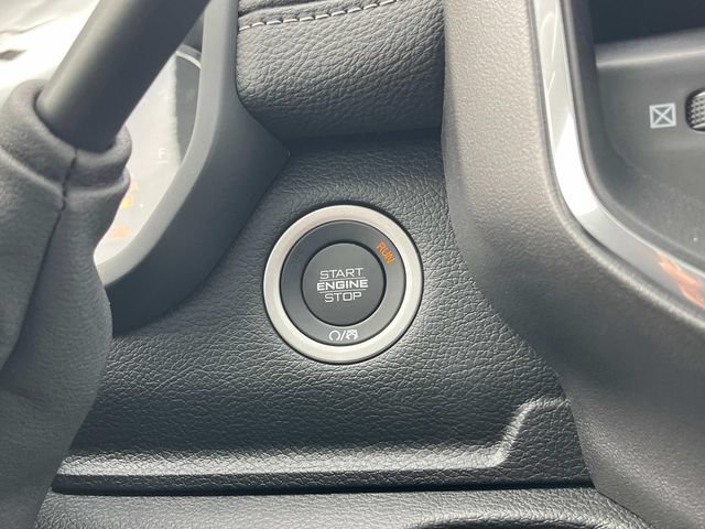 New 2026 RAM 2500 Laramie AWD/4WD image 19