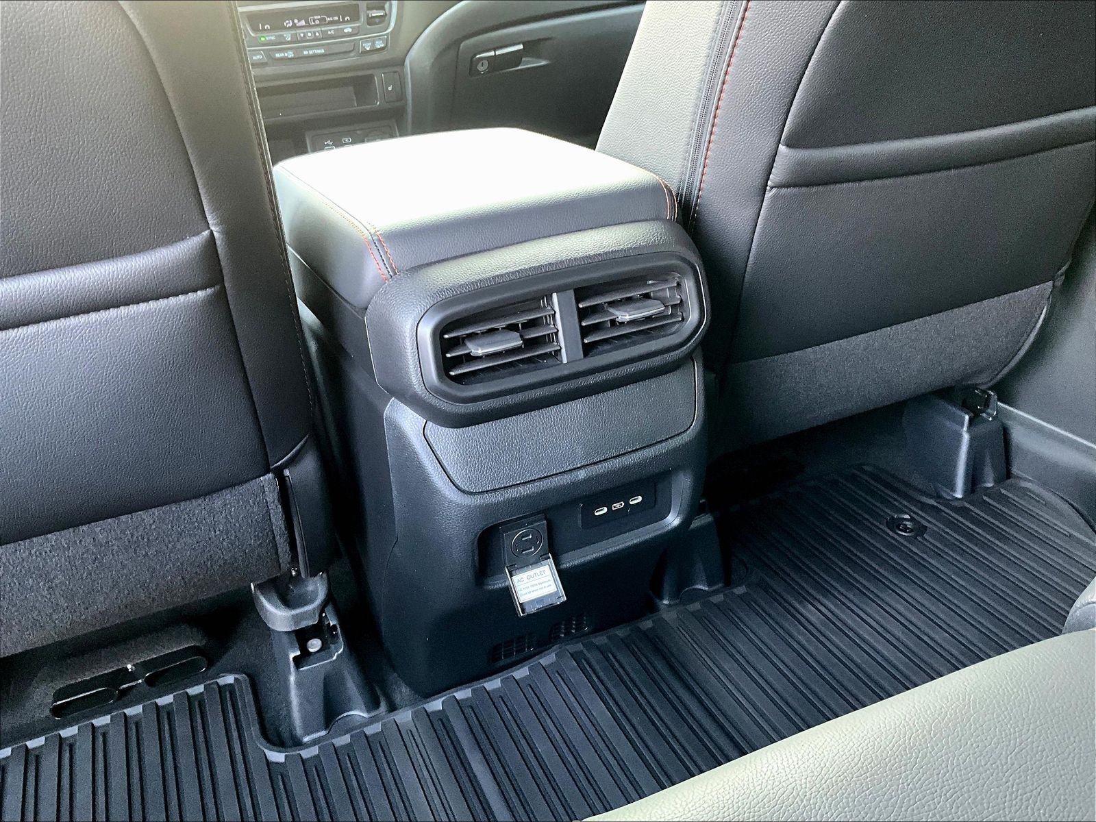 Used 2025 Honda Passport TrailSport image 10