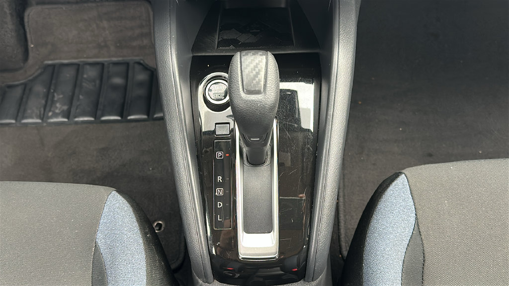 Used 2025 Nissan Versa SV FWD image 26