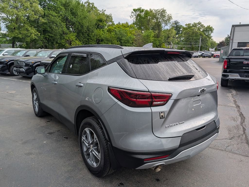 Used 2023 Chevrolet Blazer LT AWD/4WD image 5
