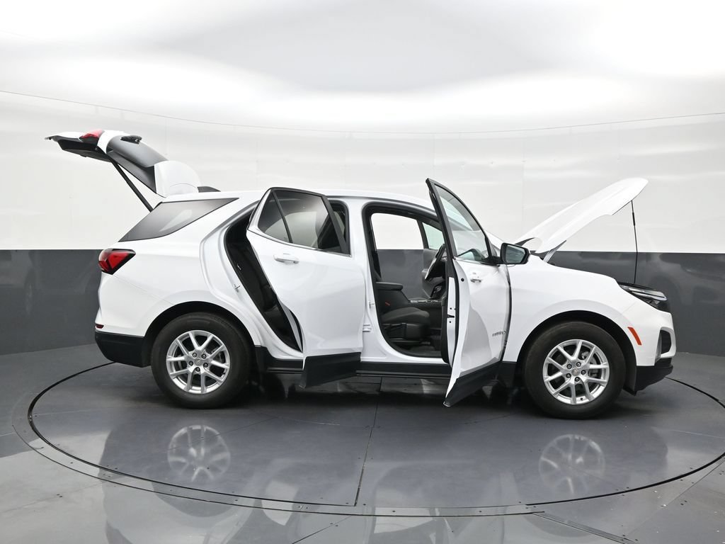 Used 2021 Chevrolet Equinox LT FWD image 26