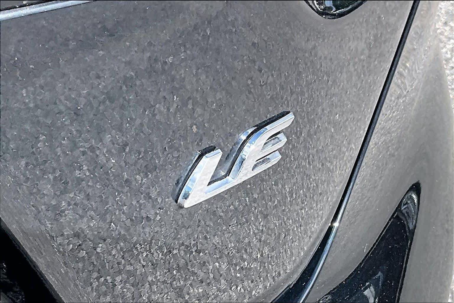 Used 2025 Toyota Corolla LE FWD image 10