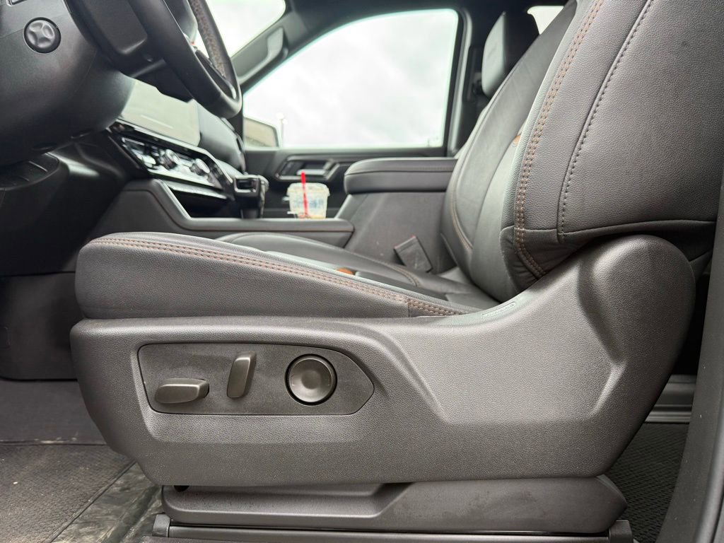 Used 2026 GMC Sierra 1500 AT4 w/ AT4 Premium Package image 10