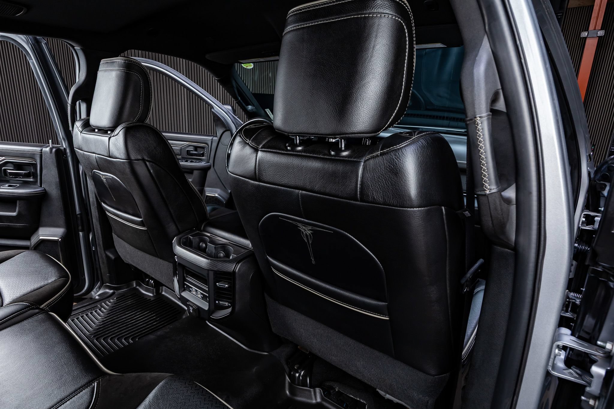 Used 2022 RAM 3500 Limited w/ Night Edition image 27