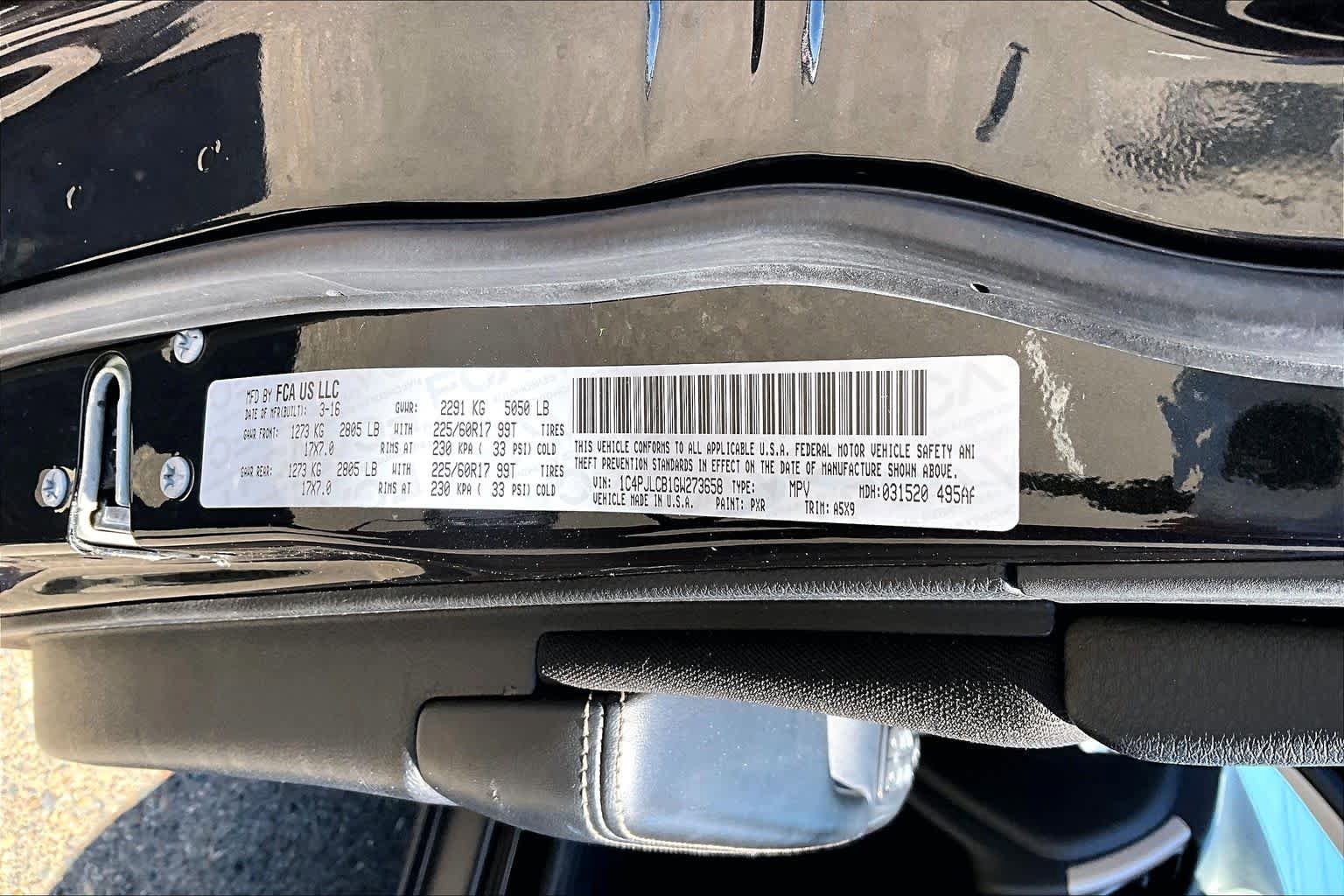Used 2016 Jeep Cherokee Latitude FWD image 36