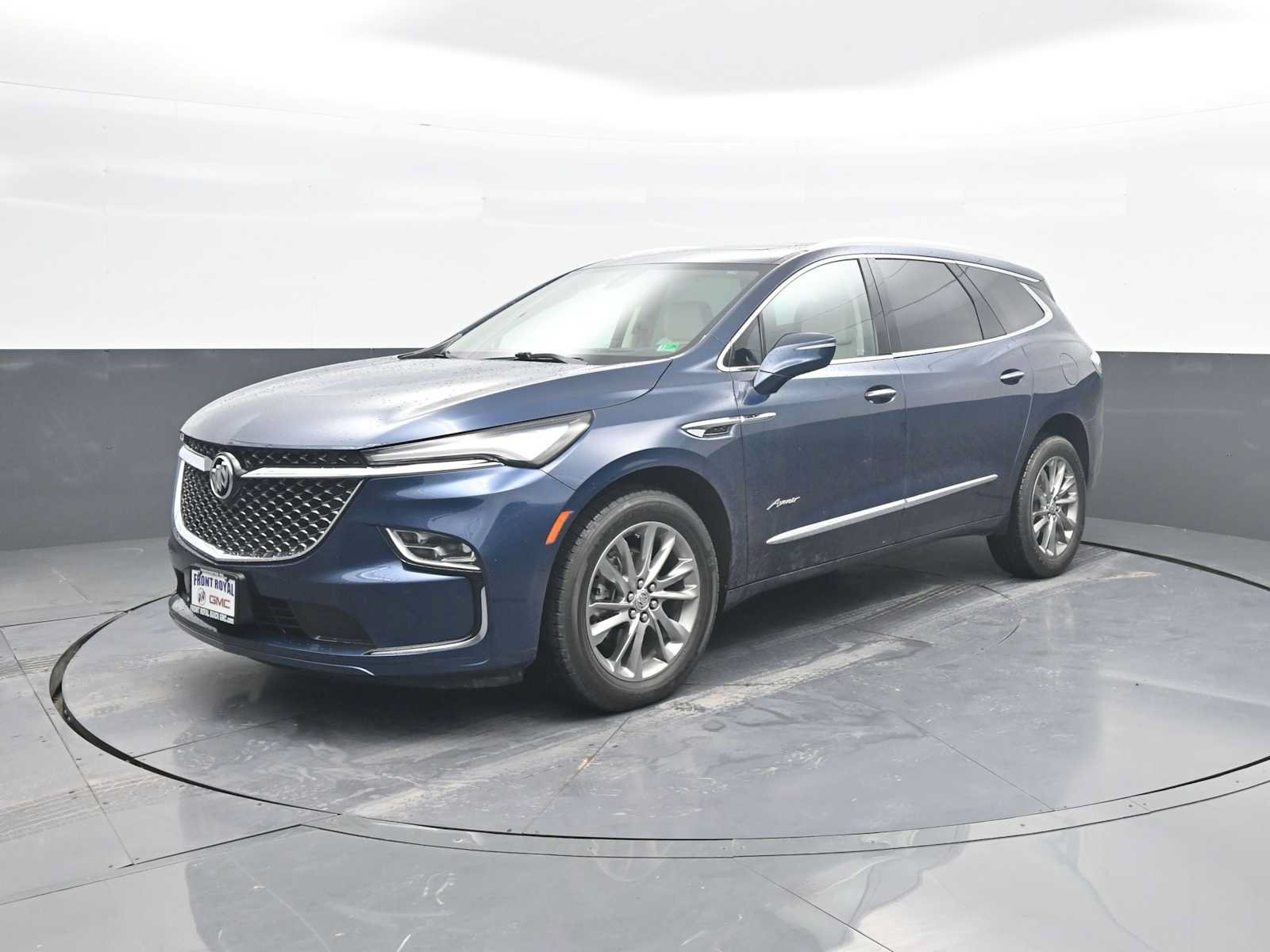 Used 2024 Buick Enclave Avenir w/ Avenir Technology Package AWD/4WD image 4