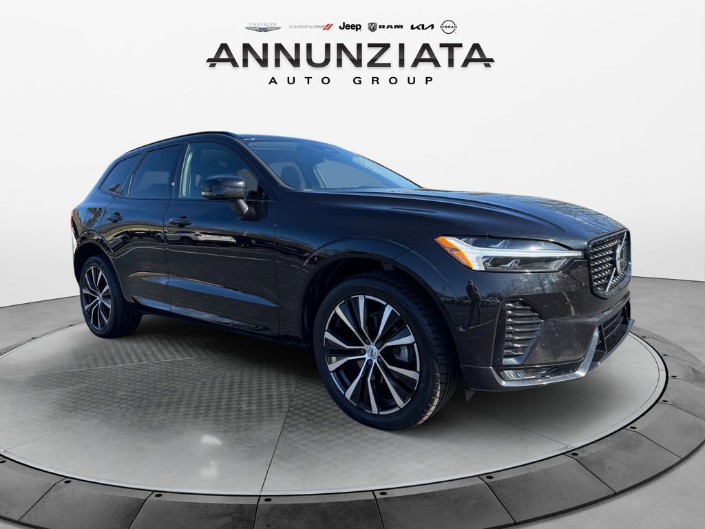 Used 2024 Volvo XC60 B5 Plus image 7