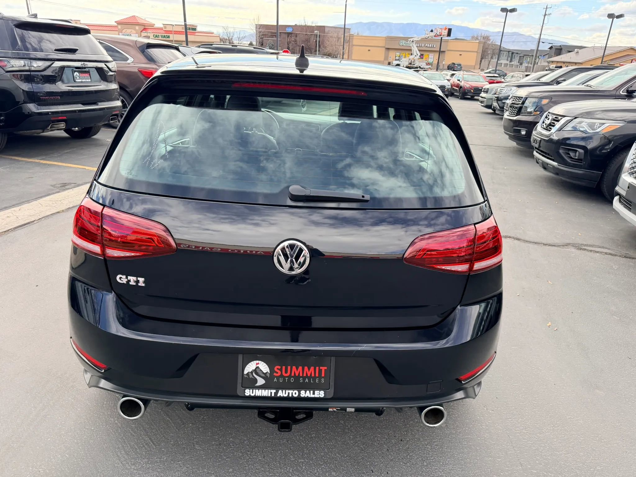 Used 2021 Volkswagen GTI SE FWD image 5