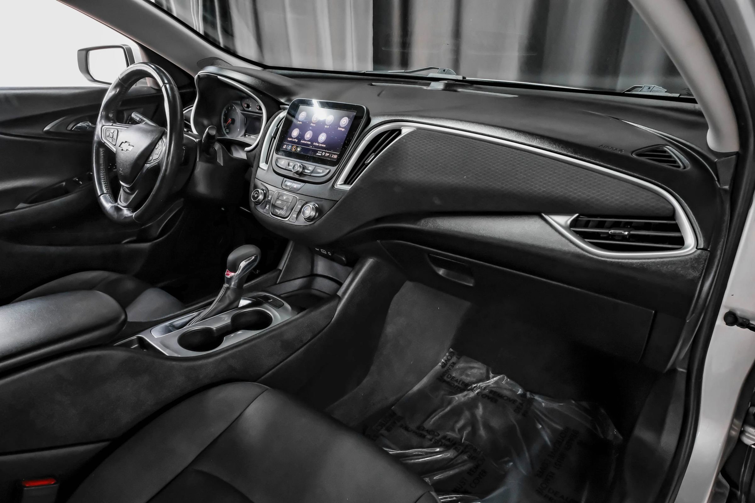 Used 2021 Chevrolet Malibu RS image 16