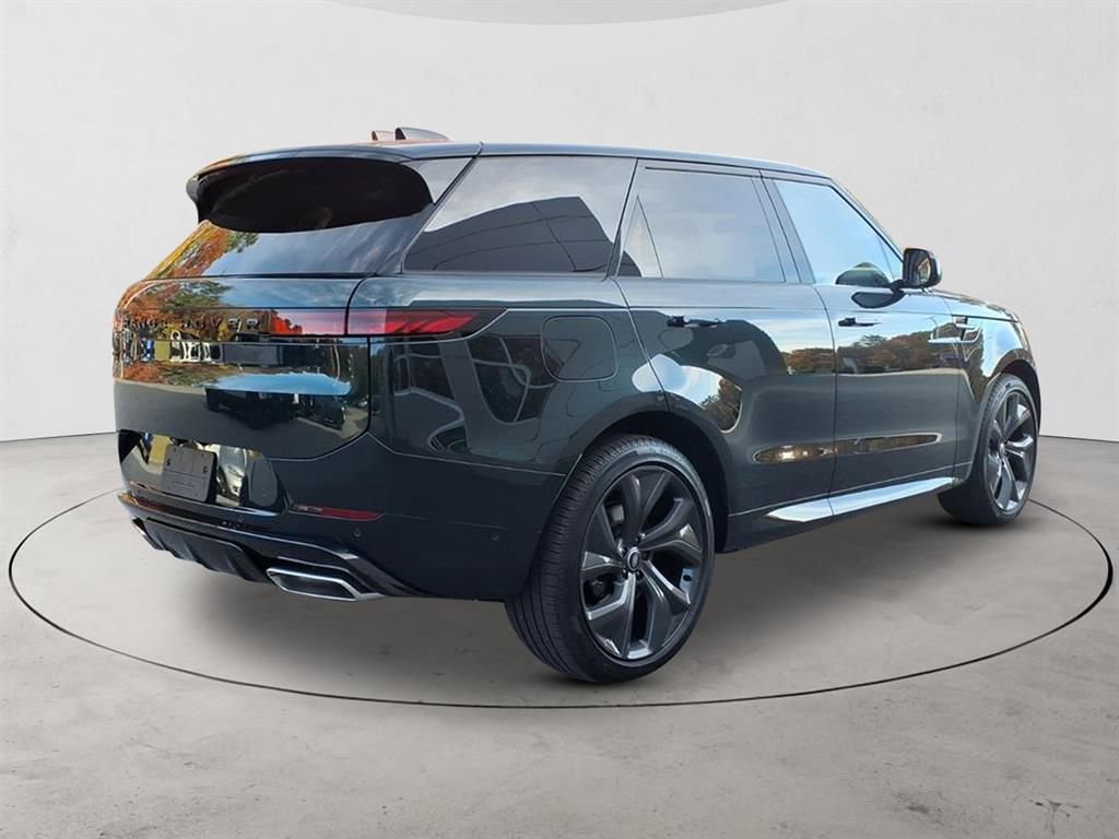New 2025 Land Rover Range Rover Sport Dynamic SE image 5