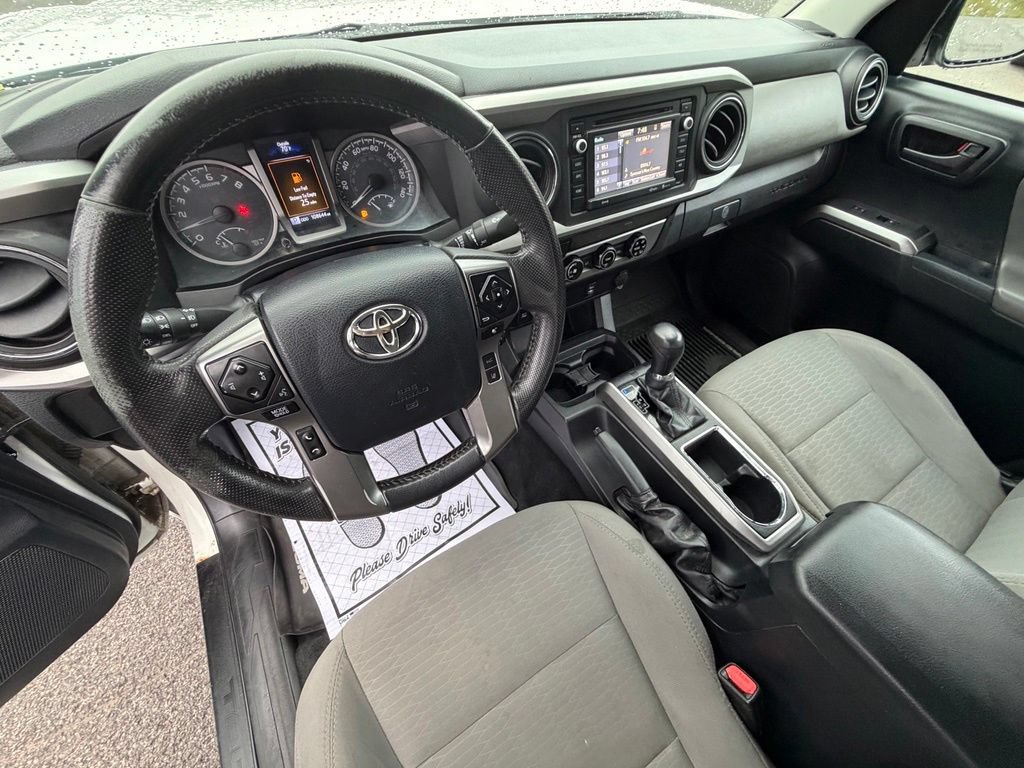 Used 2018 Toyota Tacoma SR5 AWD/4WD image 13