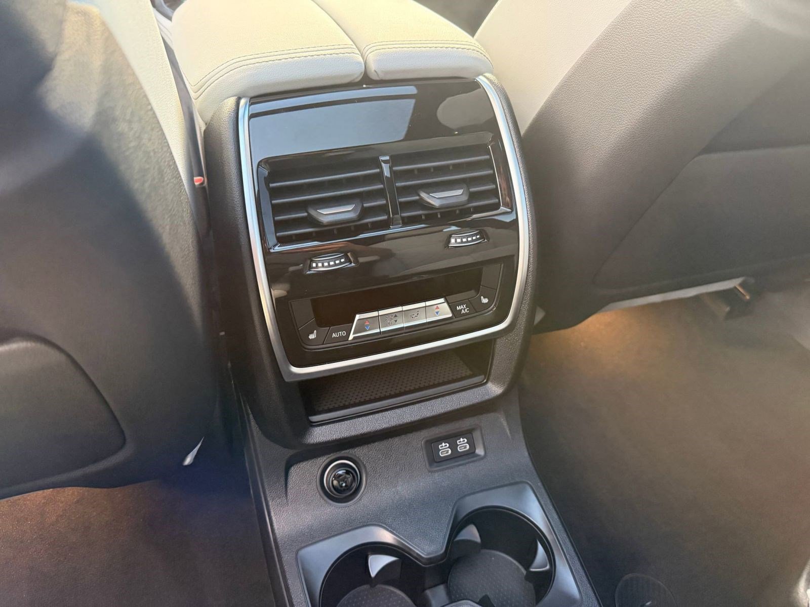 New 2026 BMW X7 xDrive40i w/ Executive Package image 23