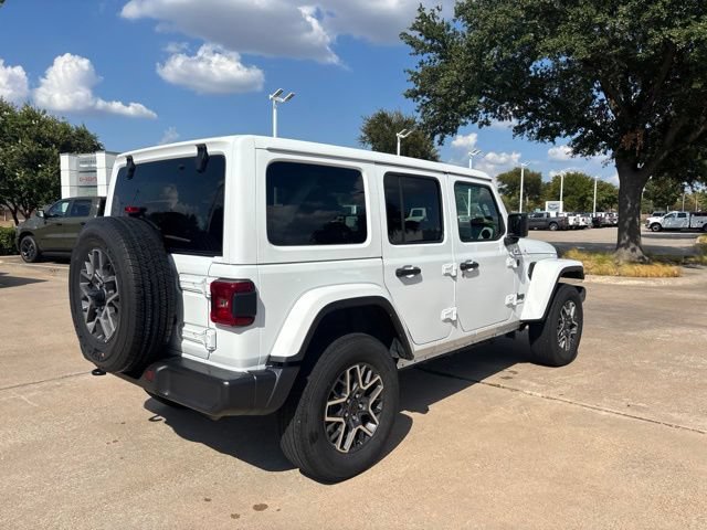 Used 2025 Jeep Wrangler Unlimited Sahara AWD/4WD image 5