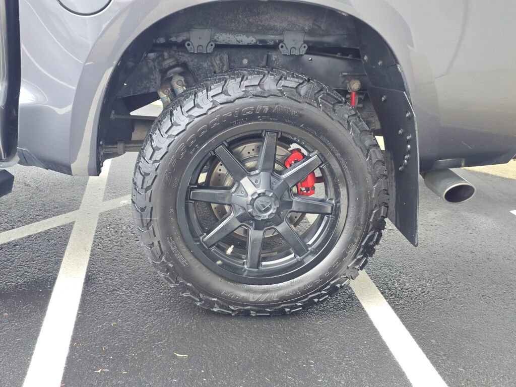 Used 2013 Toyota Tundra Platinum image 11