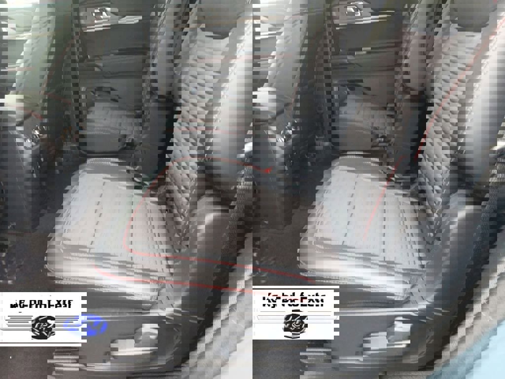 Used 2025 Ford Explorer ST-Line w/ Premium Package image 18