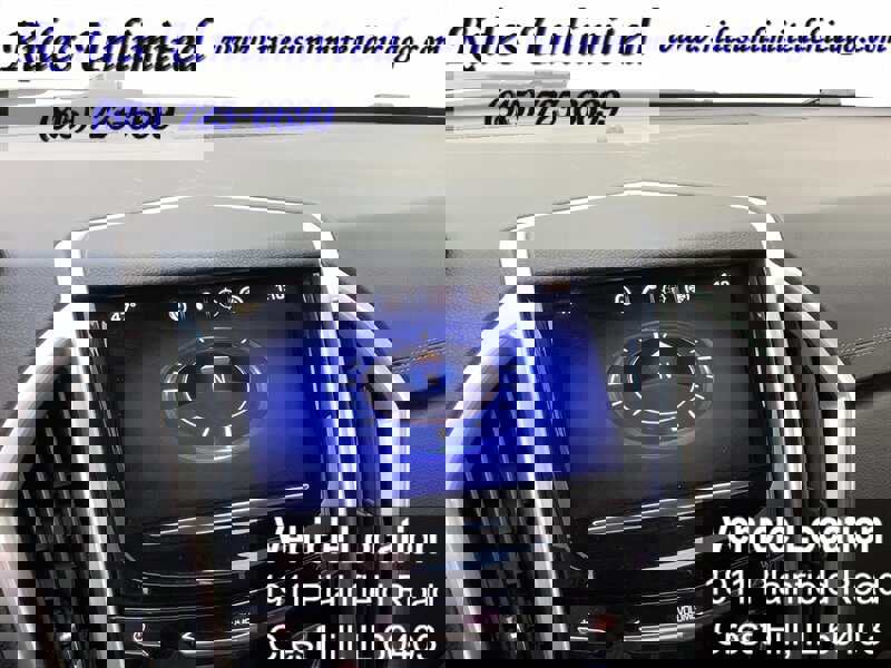 Used 2013 Cadillac SRX Luxury w/ Driver Awareness Package image 23