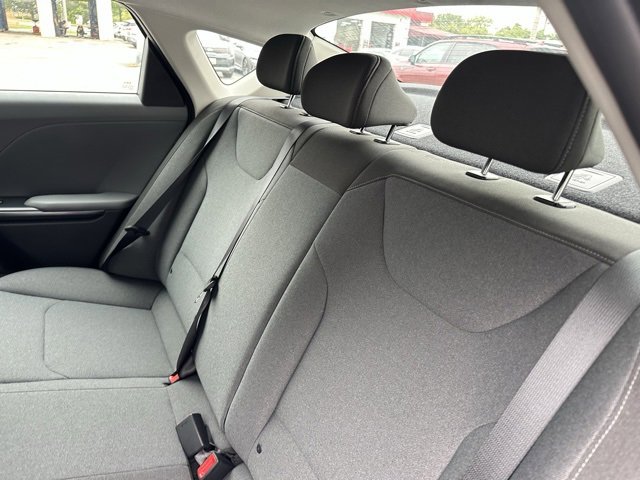 New 2025 Kia K4 LXS image 16