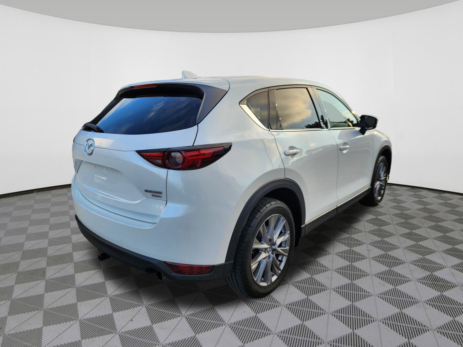 Certified 2021 MAZDA CX-5 Grand Touring Reserve image 4