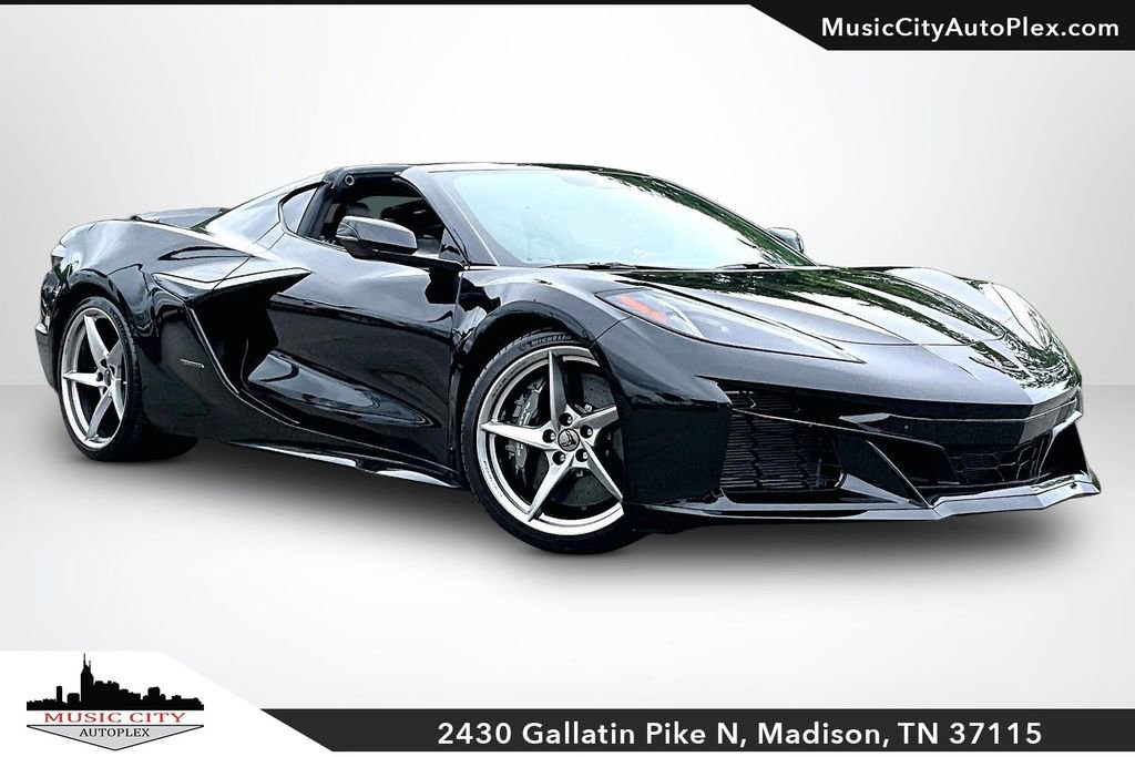 Used 2025 Chevrolet Corvette E-Ray AWD/4WD image 1