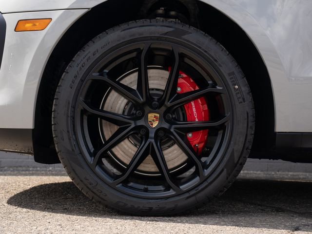 New 2026 Porsche Macan GTS image 12