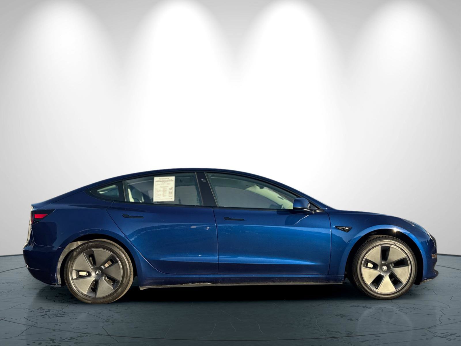 Used 2023 Tesla Model 3 Standard Range RWD image 3