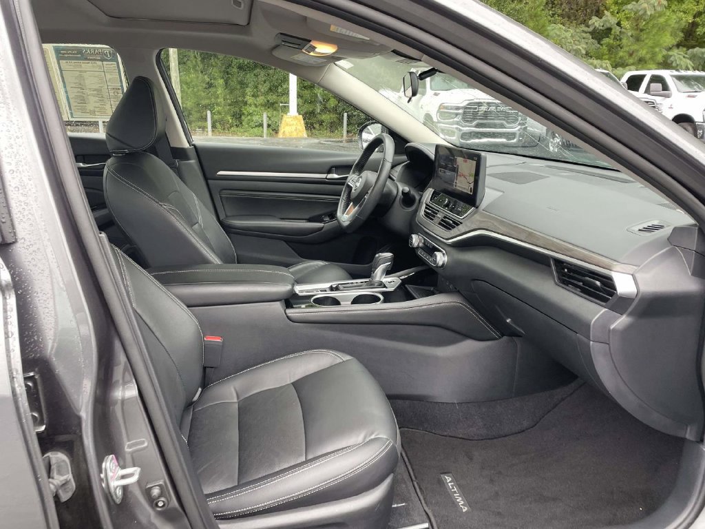 Used 2023 Nissan Altima 2.5 SL FWD image 15