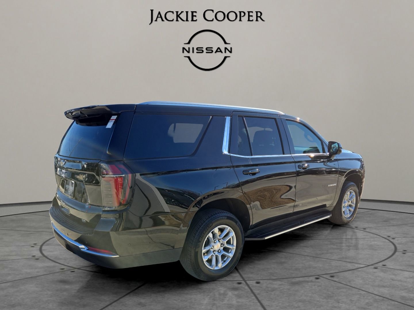 Used 2025 Chevrolet Tahoe LT image 5