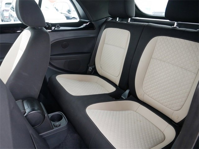 Used 2019 Volkswagen Beetle 2.0T SE image 17