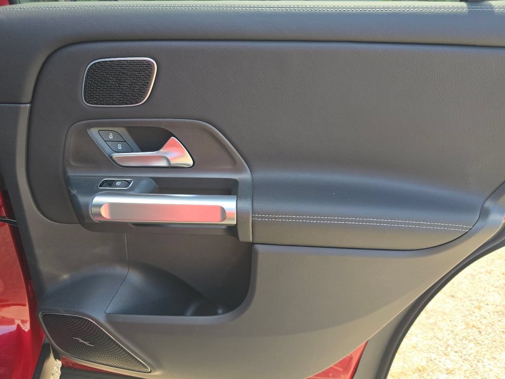 New 2026 Mercedes-Benz GLB 250 4MATIC image 23