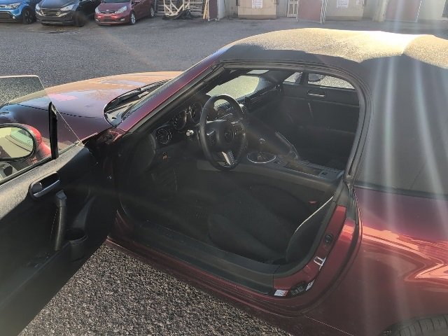 Used 2006 MAZDA MX-5 Miata Touring image 4