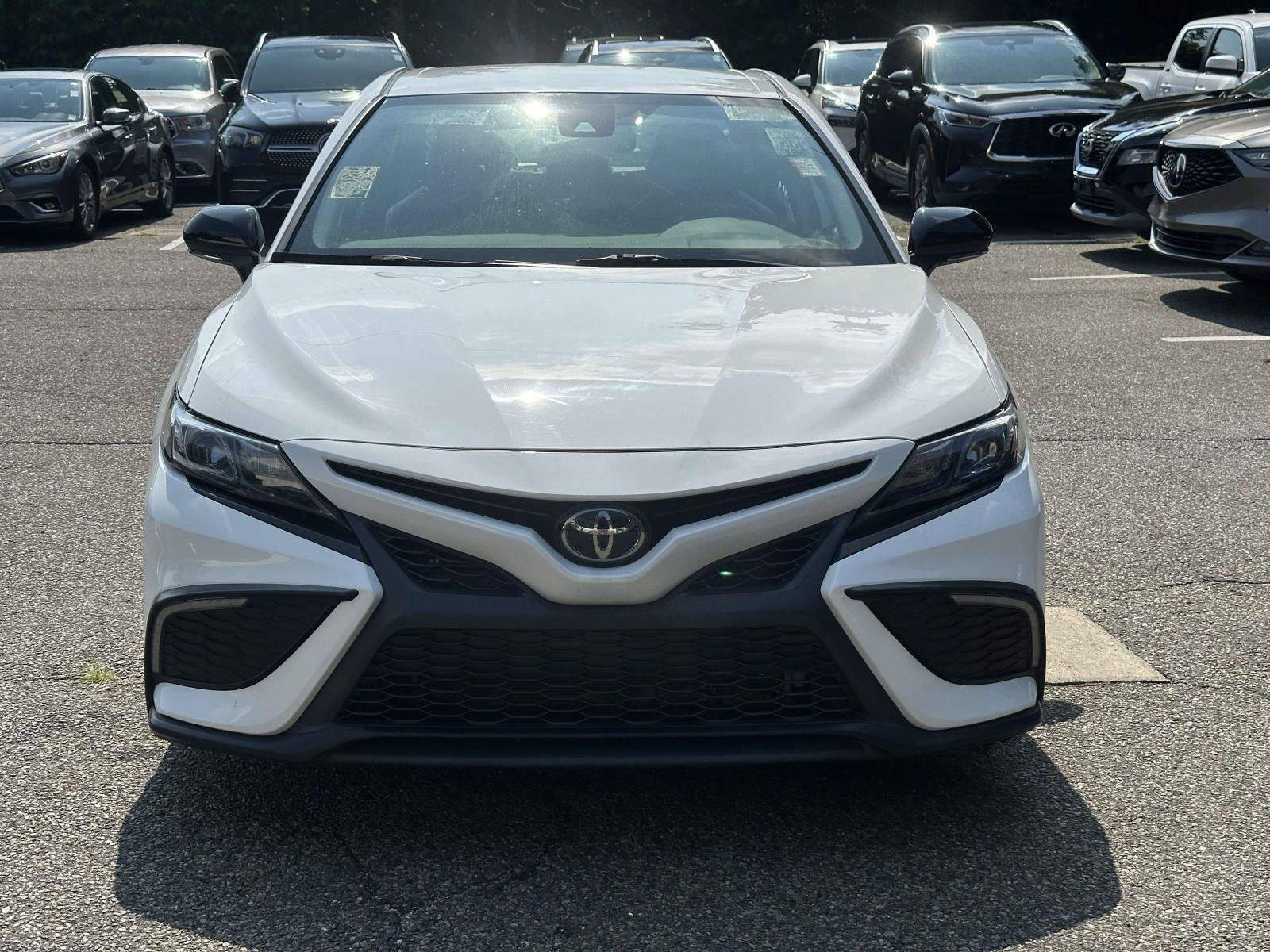 Used 2024 Toyota Camry SE w/ Convenience Package FWD image 8