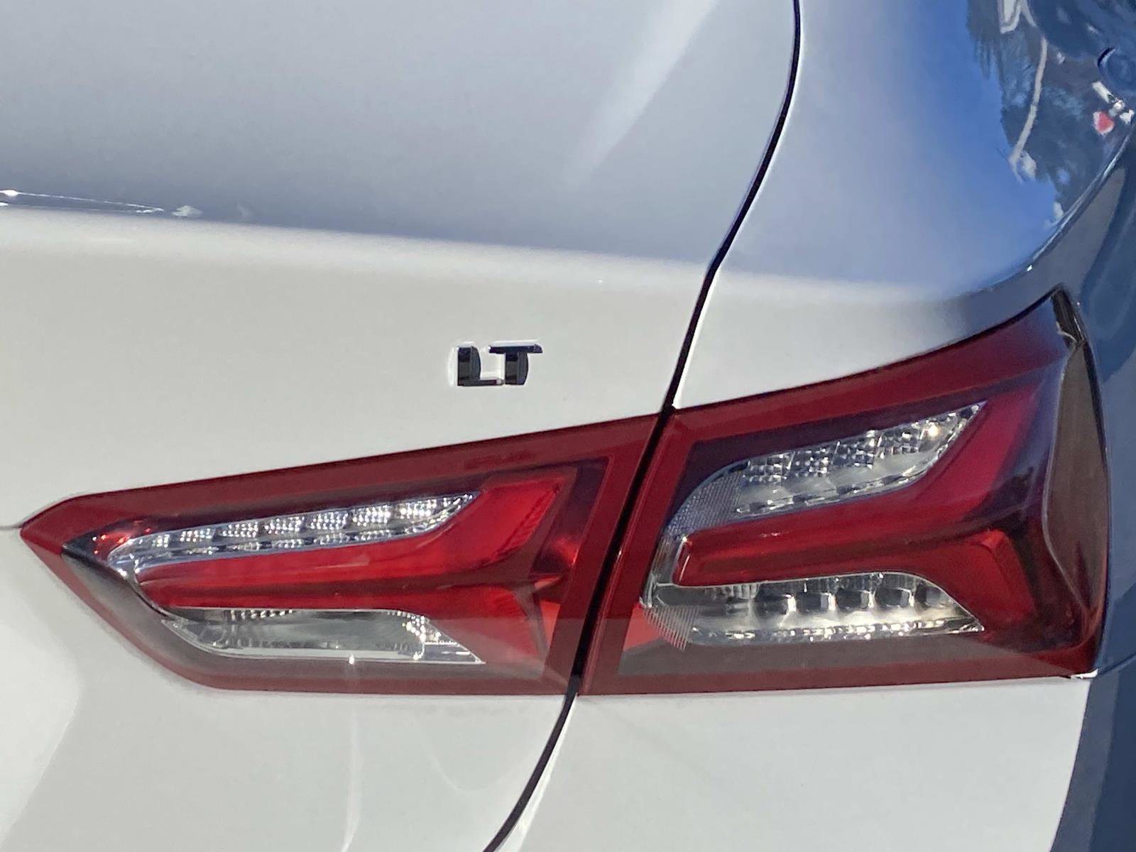 Used 2021 Chevrolet Malibu LT image 5