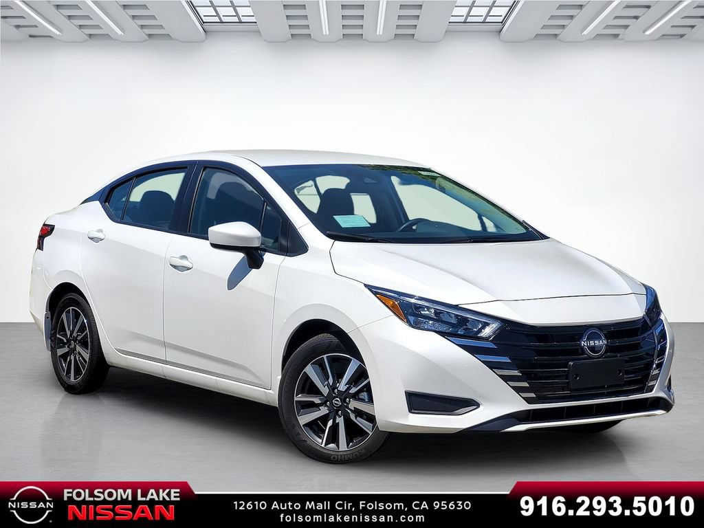New 2025 Nissan Versa SV w/ Trunk Package