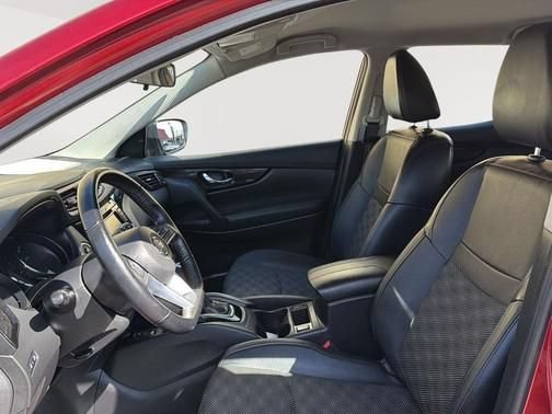 Used 2022 Nissan Rogue Sport SV w/ Technology Package AWD/4WD image 8