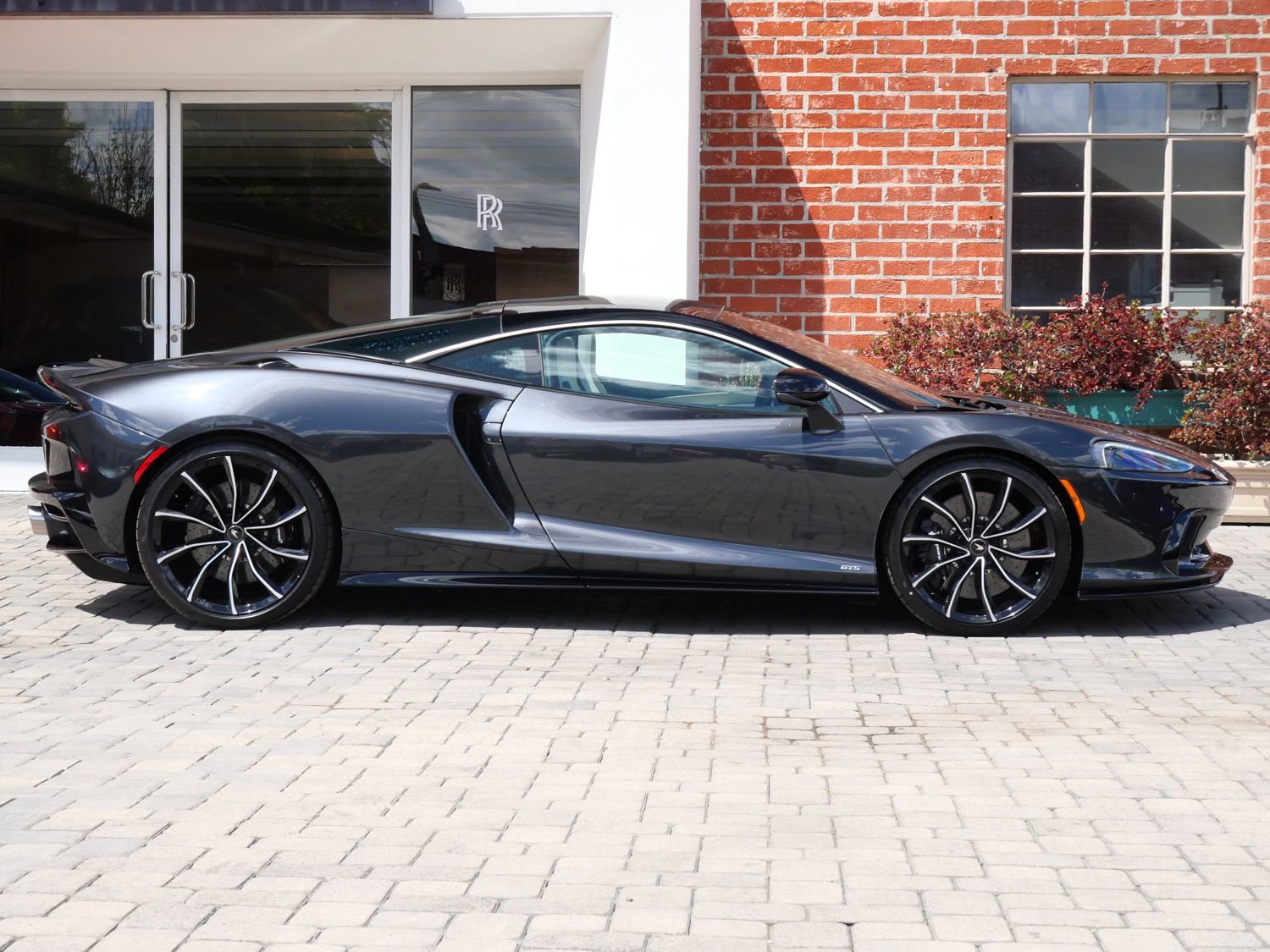 New 2026 McLaren GTS image 3