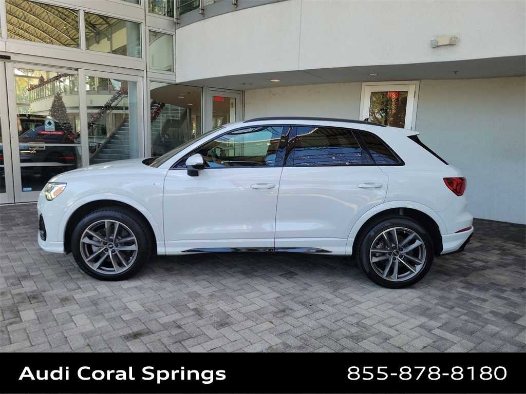 Certified 2021 Audi Q3 2.0T Premium Plus image 5