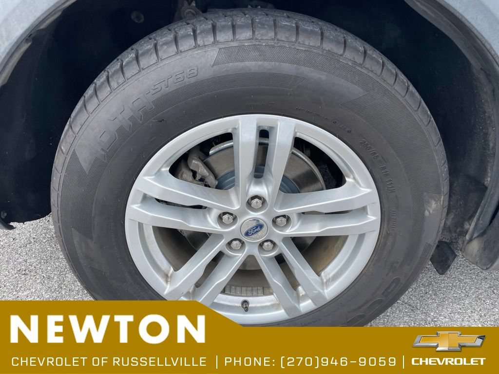 Used 2020 Ford Explorer XLT w/ Equipment Group 202A RWD image 46