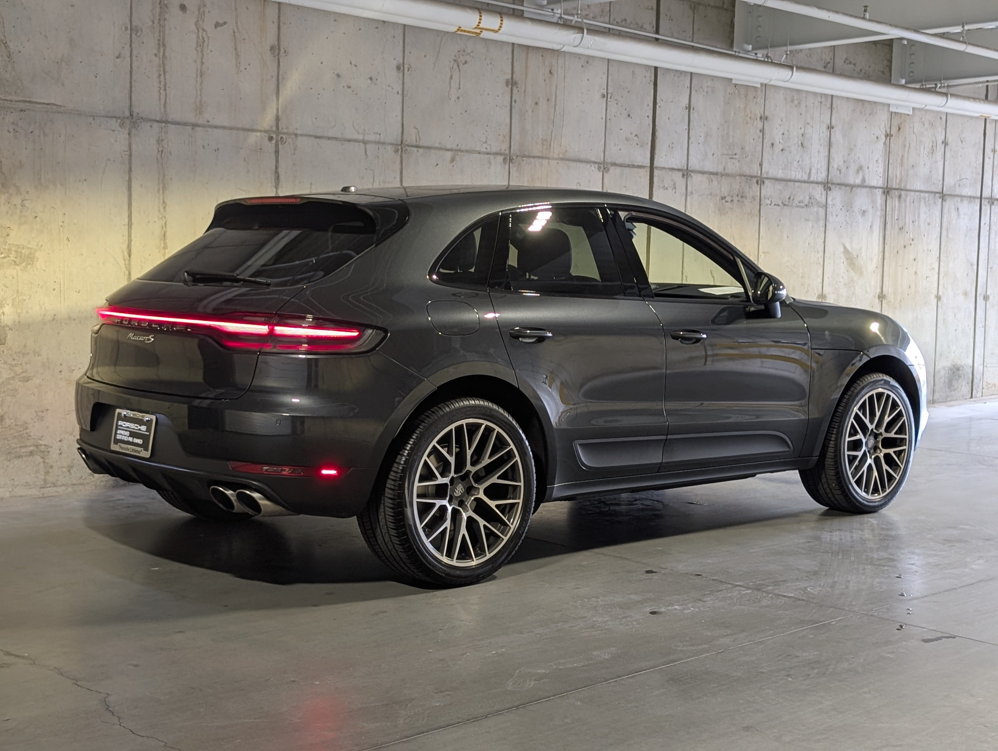 Certified 2021 Porsche Macan S AWD/4WD image 9