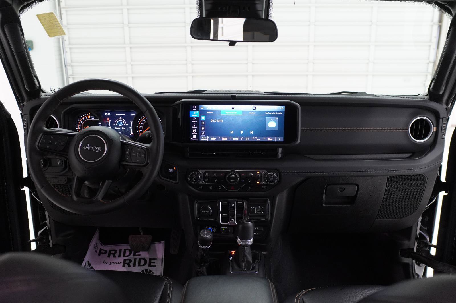 Used 2024 Jeep Gladiator Sport AWD/4WD image 28