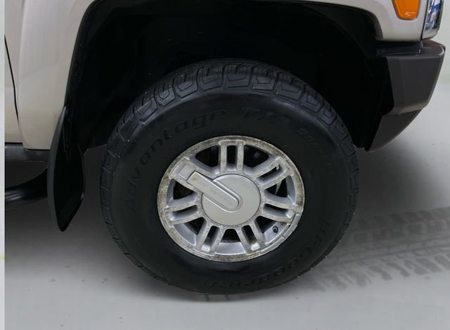 Used 2007 HUMMER H3 AWD/4WD image 16