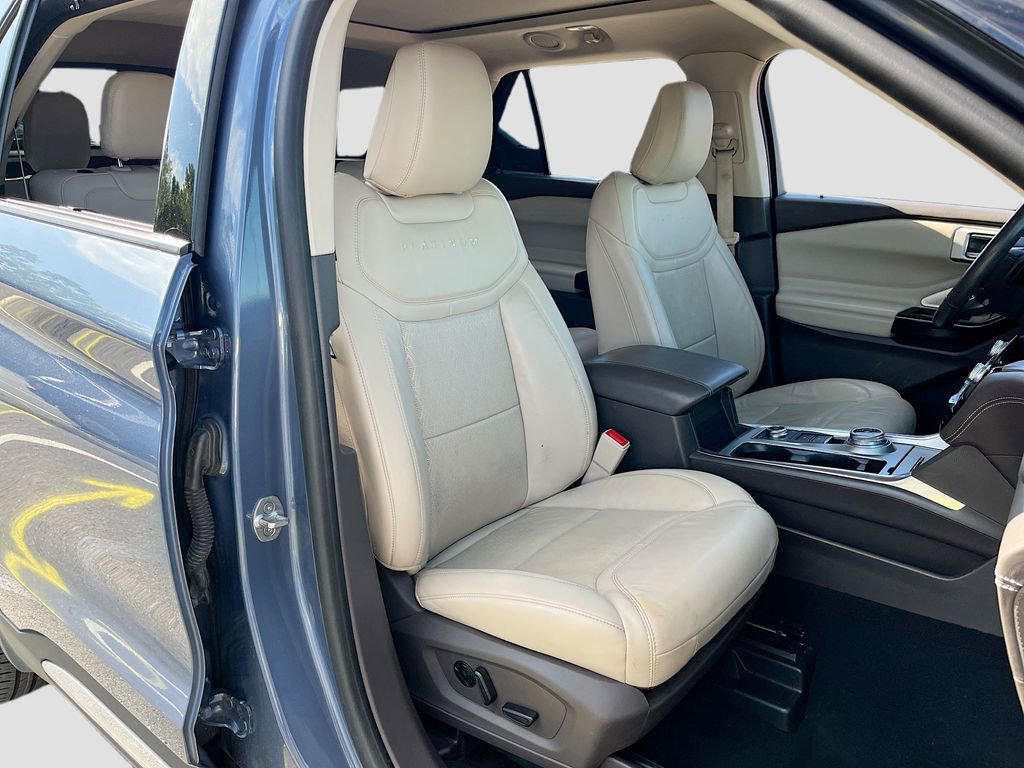 Used 2021 Ford Explorer Platinum w/ Equipment Group 601A image 30