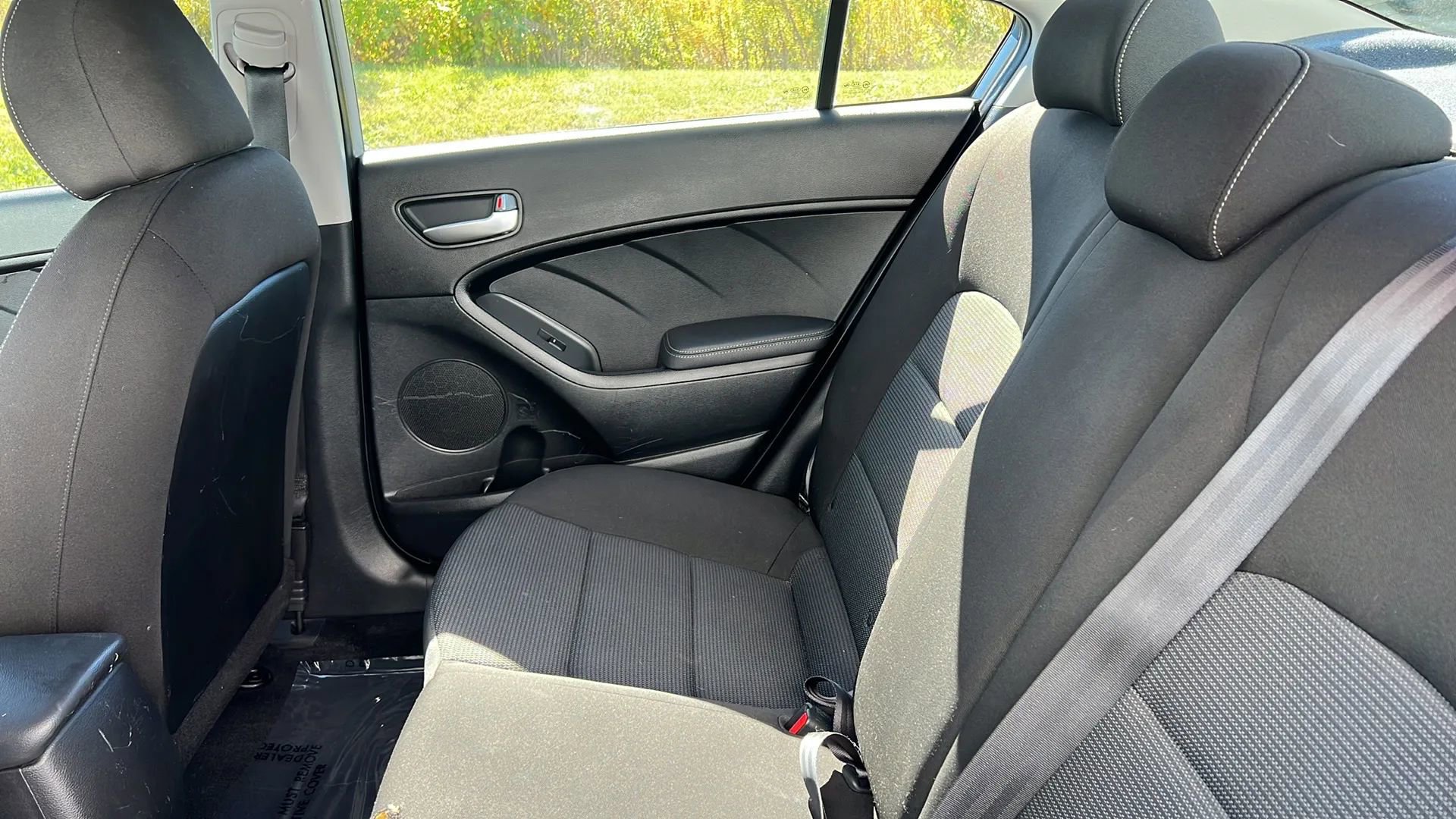 Used 2017 Kia Forte LX image 13