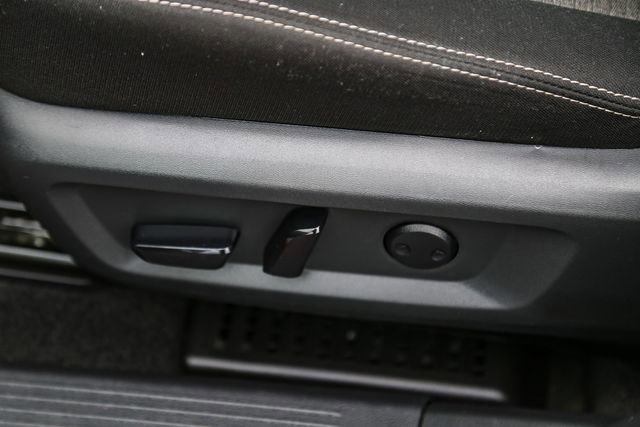 Used 2023 Nissan Rogue SV image 21