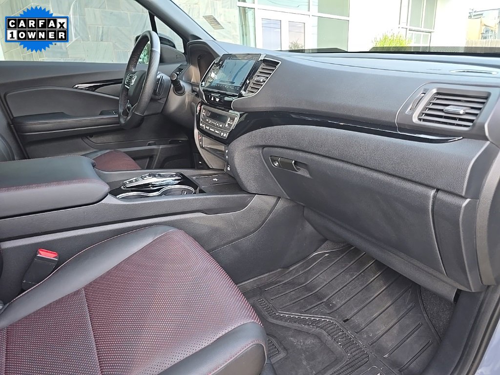 Used 2025 Honda Ridgeline Black Edition image 35