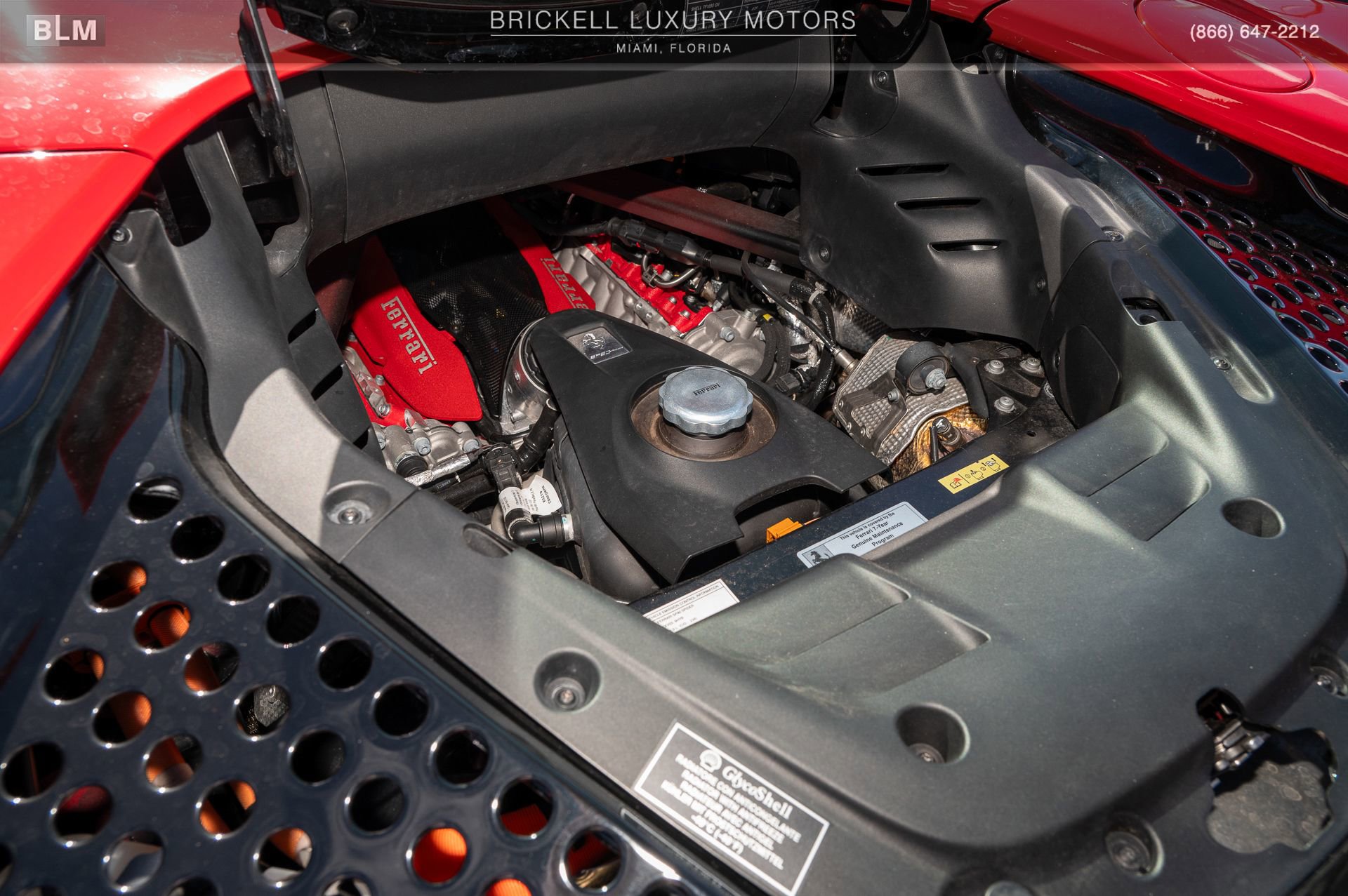 Used 2022 Ferrari SF90 Spider image 36