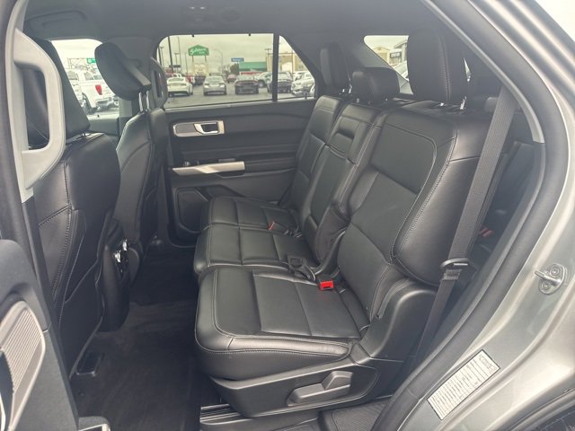 Used 2024 Ford Explorer Limited image 22