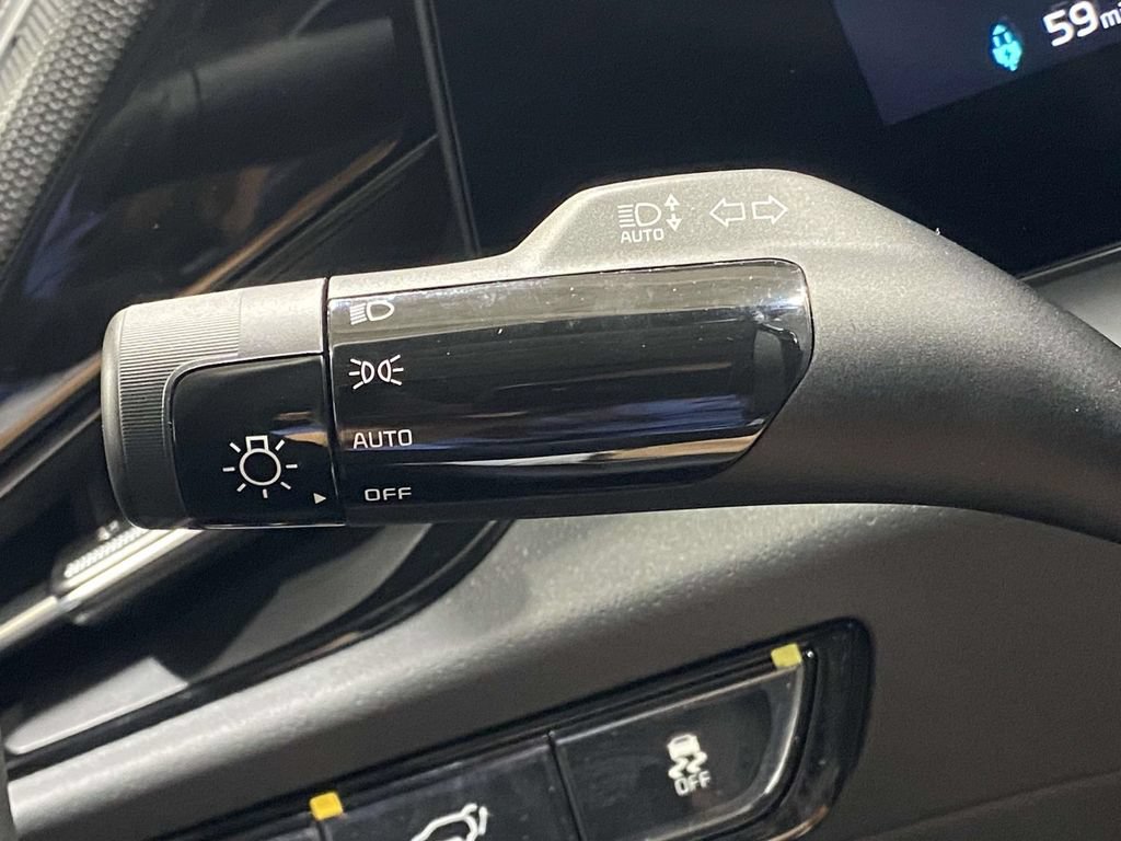 New 2026 Kia Niro Wind FWD image 25