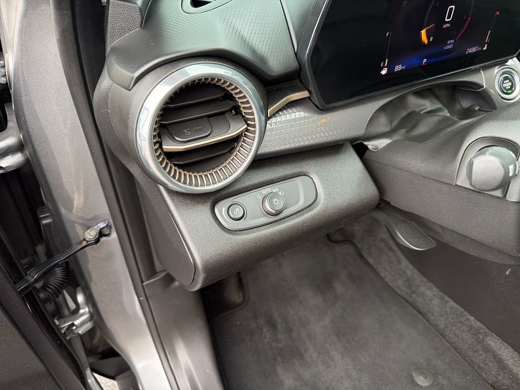 Used 2024 Chevrolet Trax ACTIV w/ Sunroof Package FWD image 19
