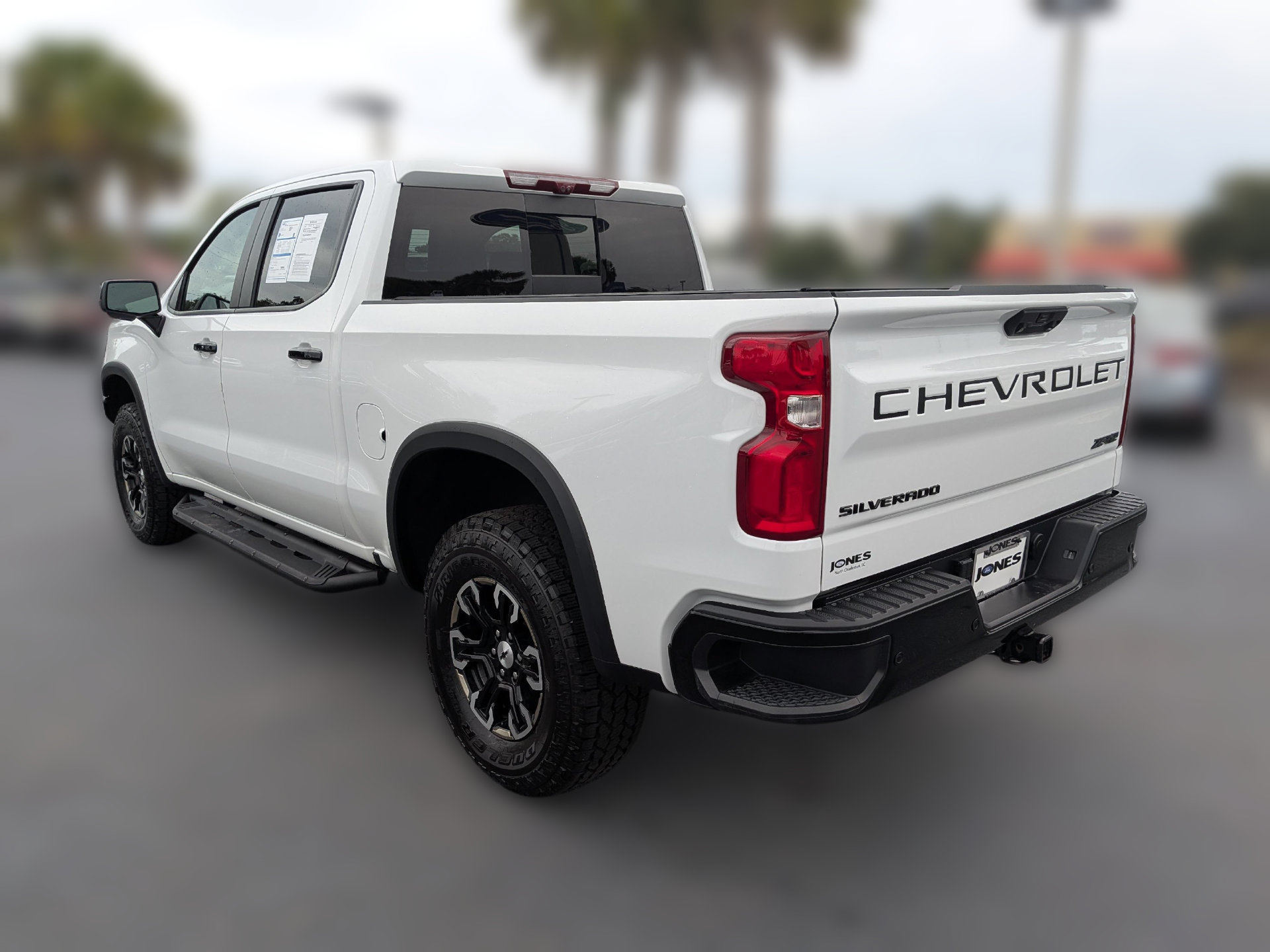 Used 2023 Chevrolet Silverado 1500 ZR2 w/ Technology Package AWD/4WD image 7