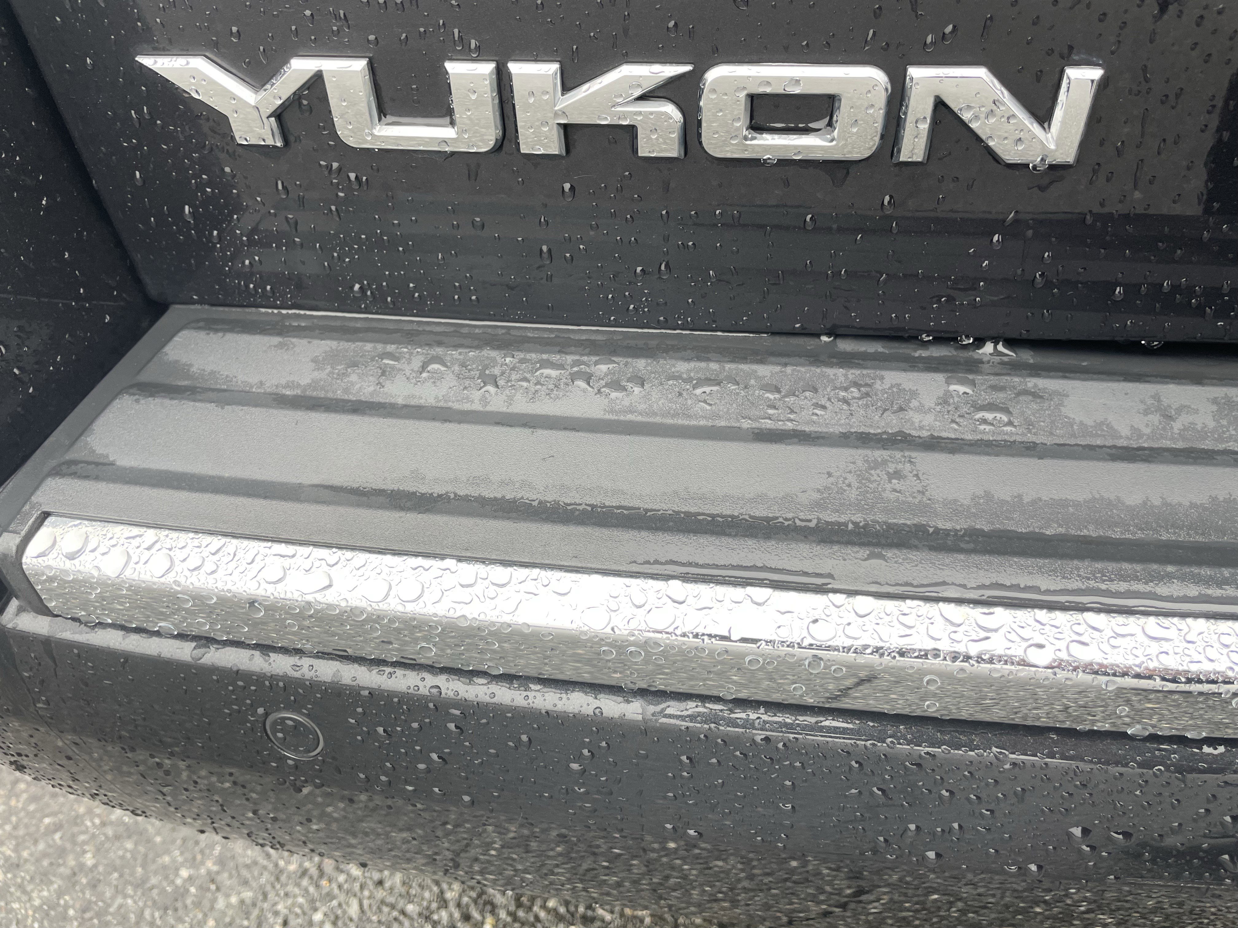 Used 2020 GMC Yukon Denali w/ Open Road Package image 36